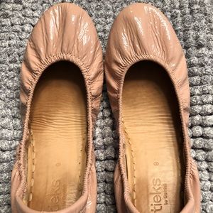 Blush Patent Tieks Size 9
